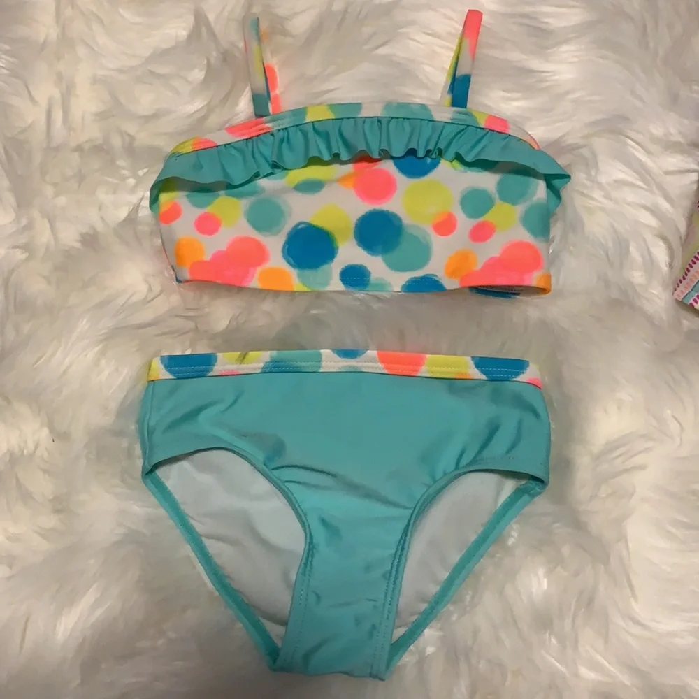 5 for $25🎈2 girls swimsuit